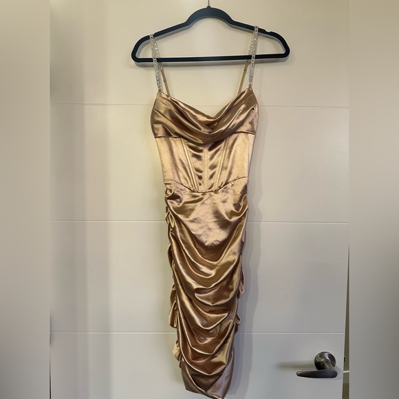 GOLD DRESS OHPOLLY - Picture 3 of 3